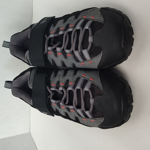 Specialized MTB Shoes with Rugged Design - Picture 4 of 8